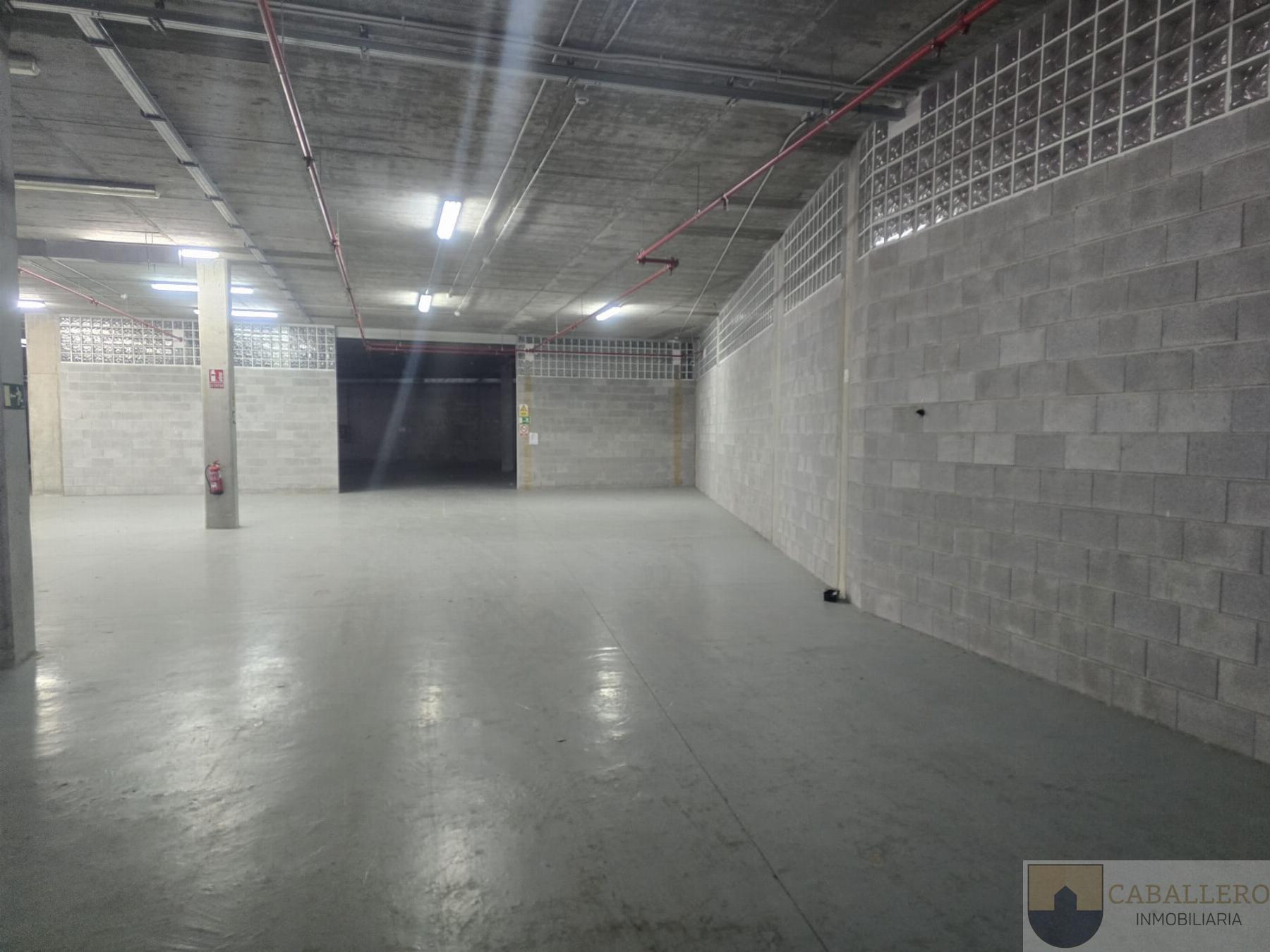 For rent of industrial plant/warehouse in Murcia