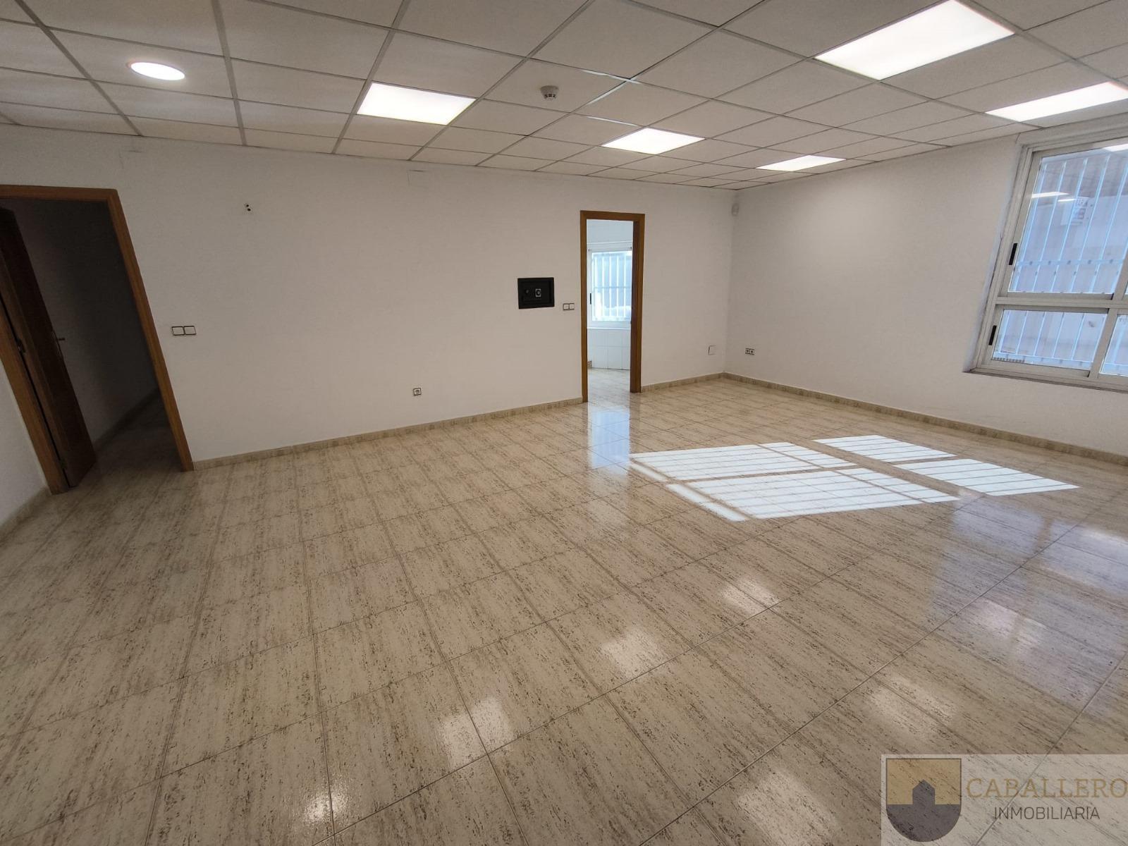 For rent of industrial plant/warehouse in Murcia