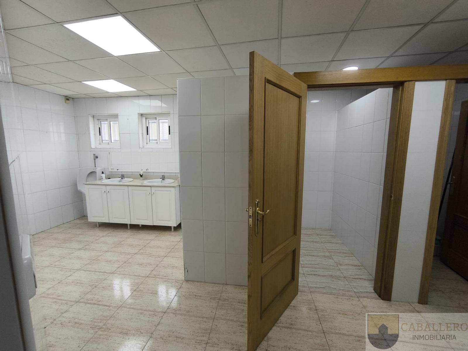 For rent of industrial plant/warehouse in Murcia
