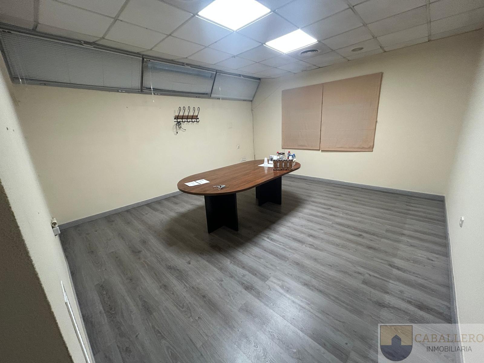For rent of industrial plant/warehouse in Murcia