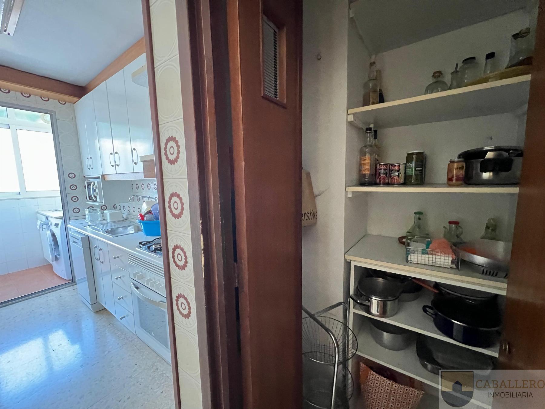 For sale of flat in Murcia