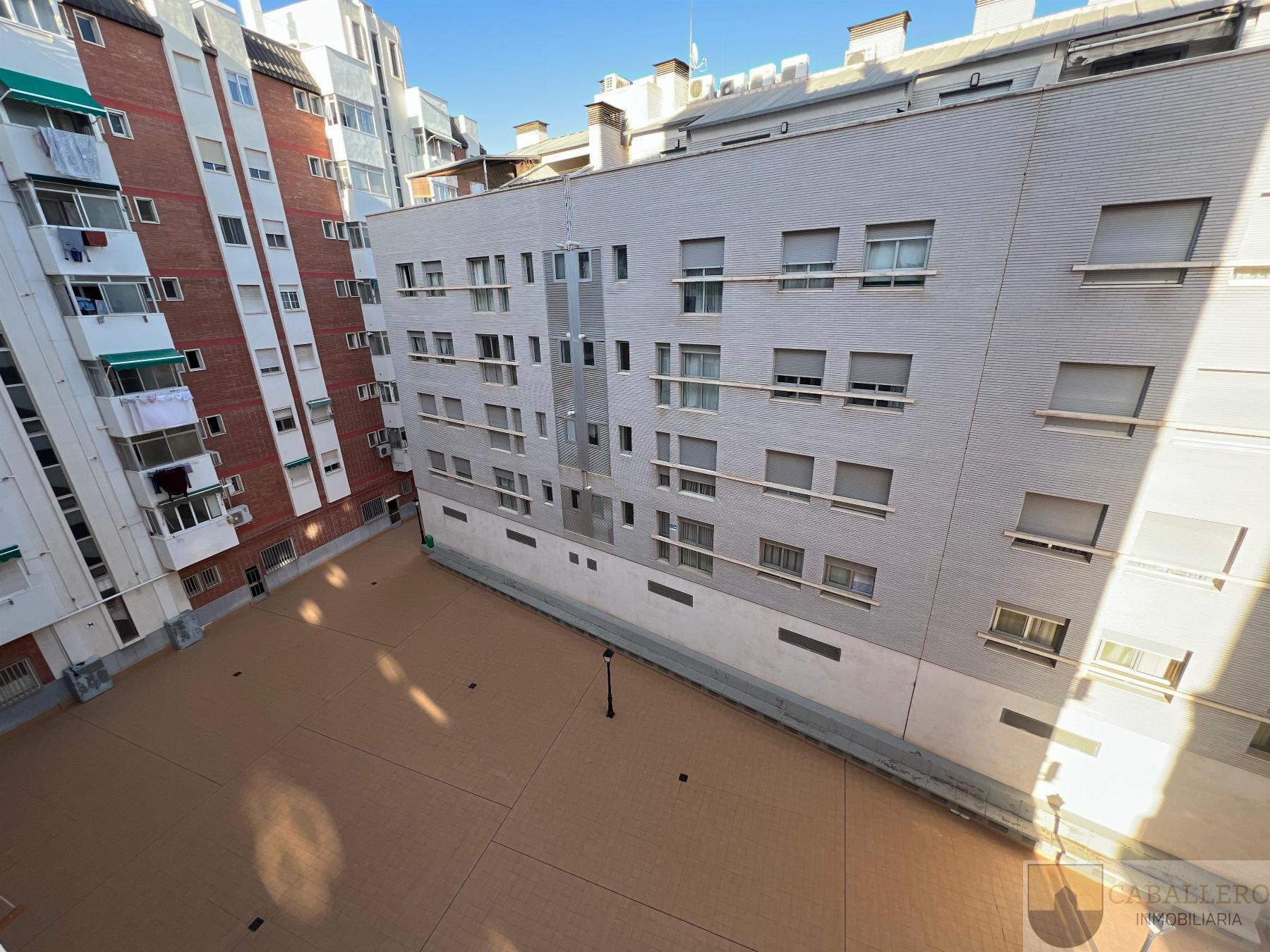For sale of flat in Murcia