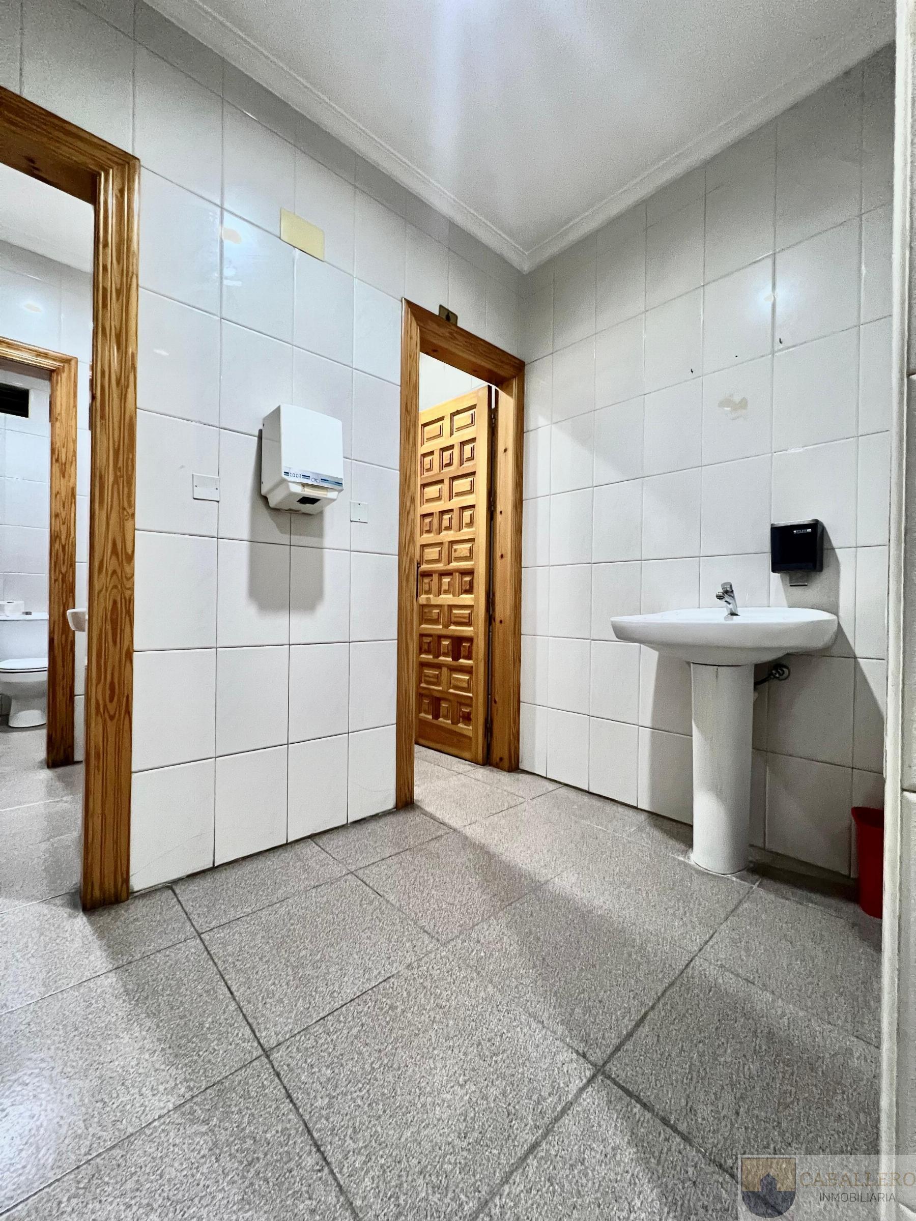 Venta de local en Murcia