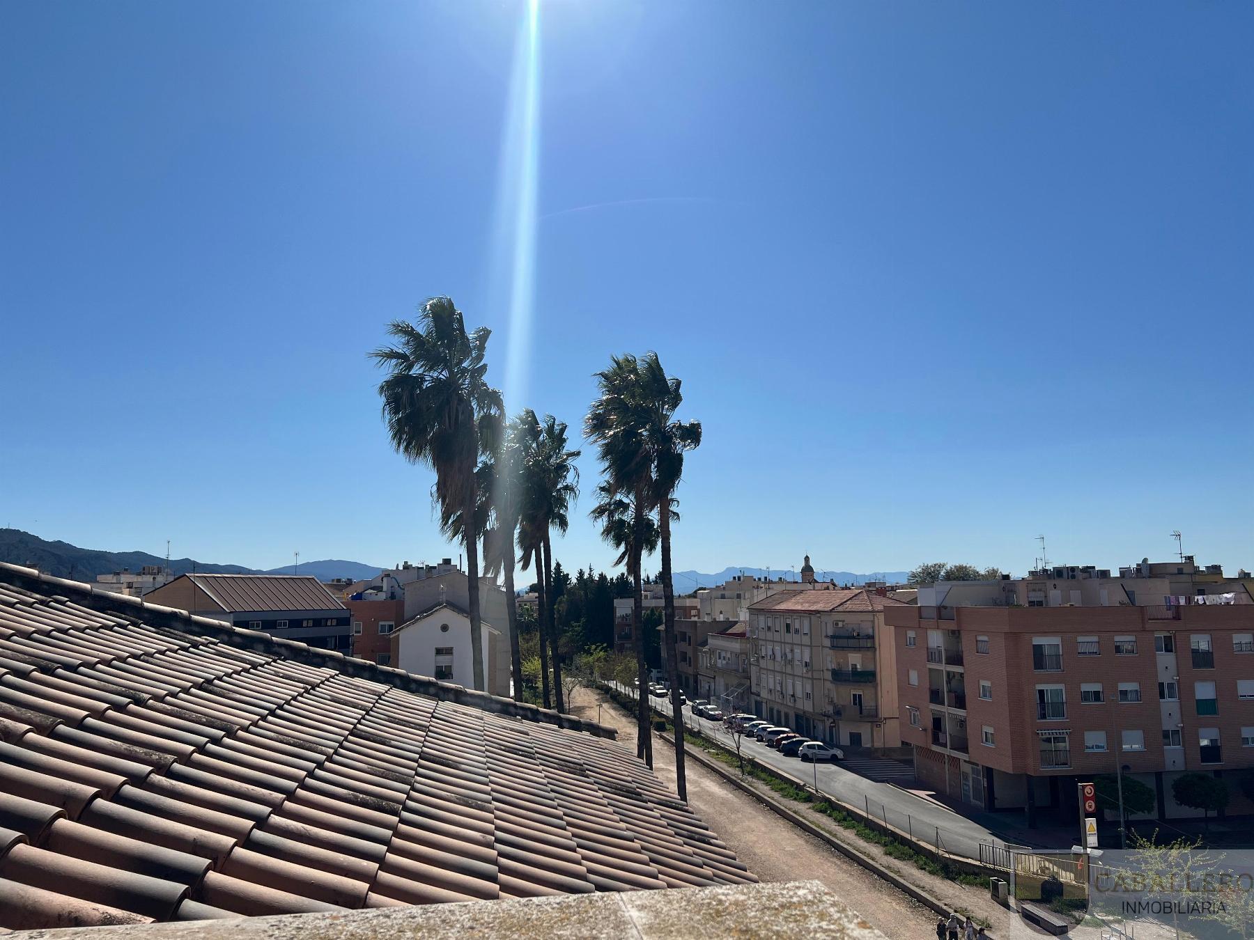 For sale of penthouse in Murcia