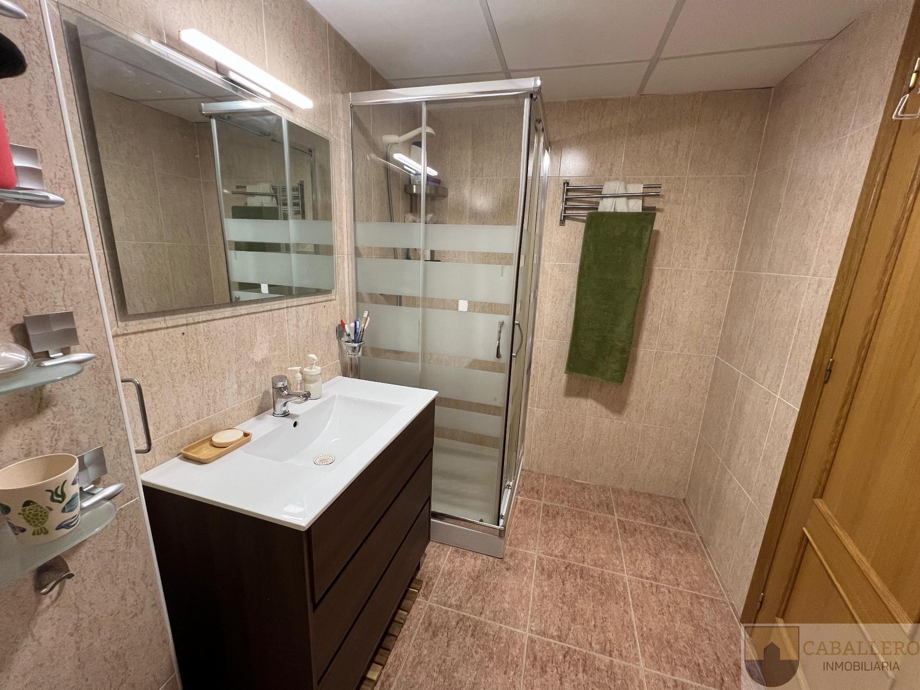 For sale of penthouse in Murcia