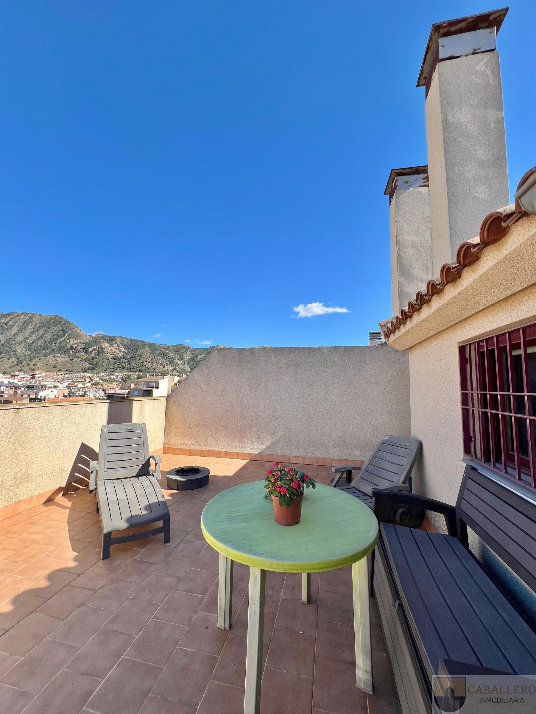 For sale of penthouse in Murcia