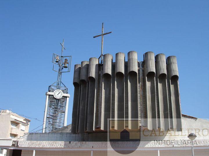 Alquiler de nave en LLANO DE BRUJAS