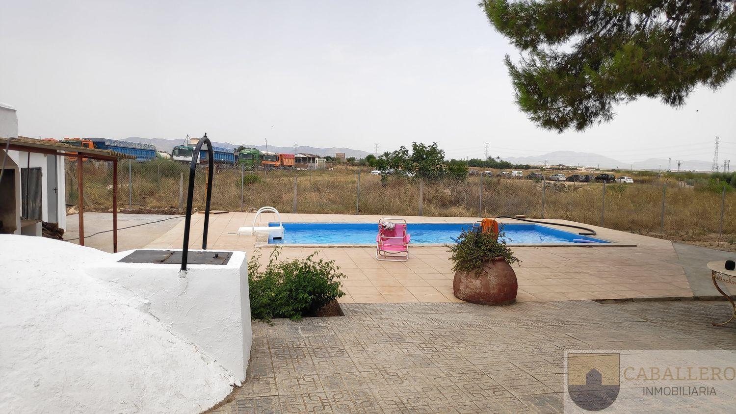 Venta de chalet en Los Martinez del Puerto