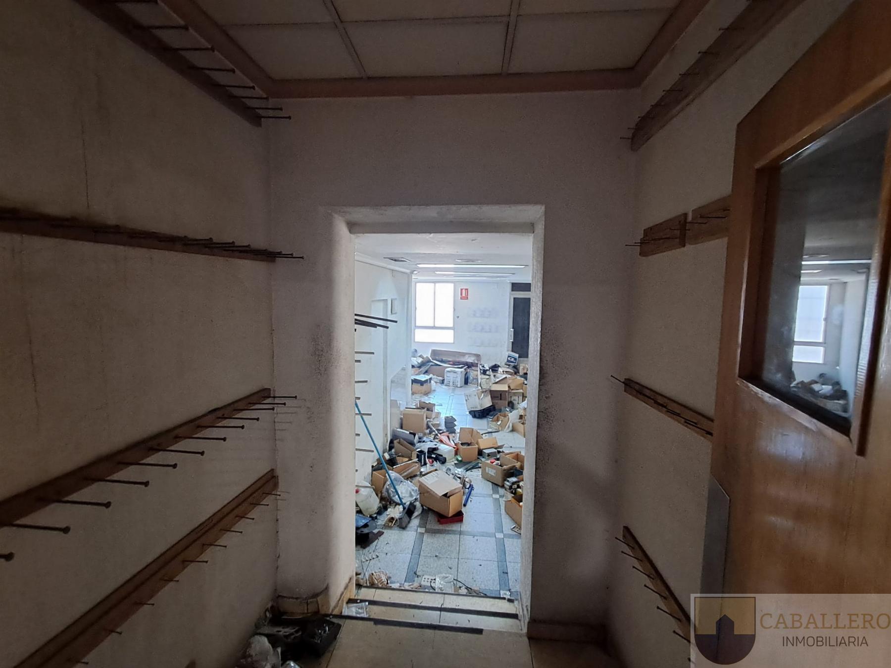 Venta de local en Murcia