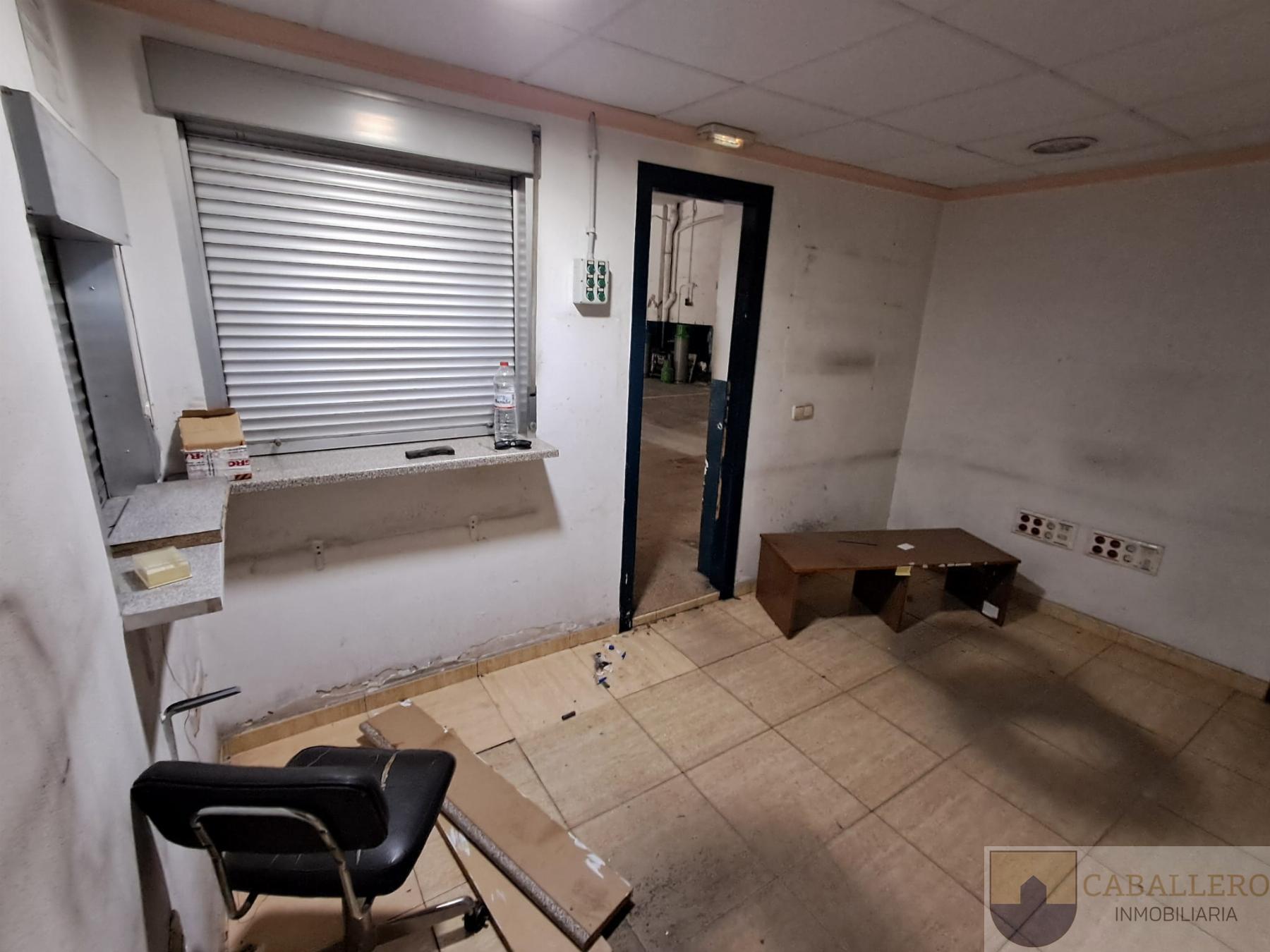 Venta de local en Murcia
