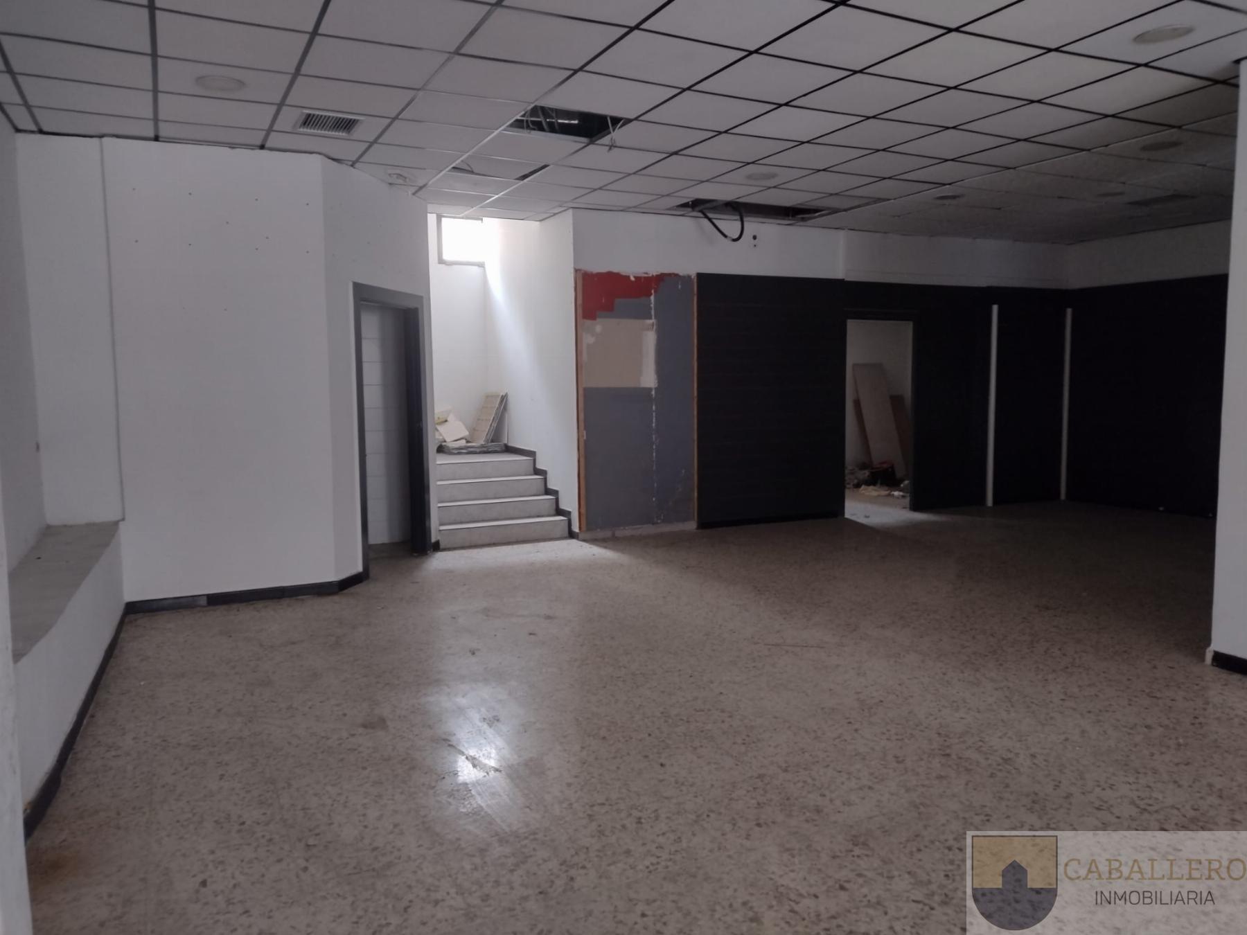 Venta de local en Murcia