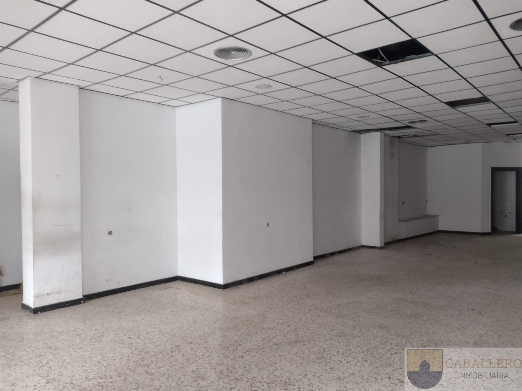 Venta de local en Murcia