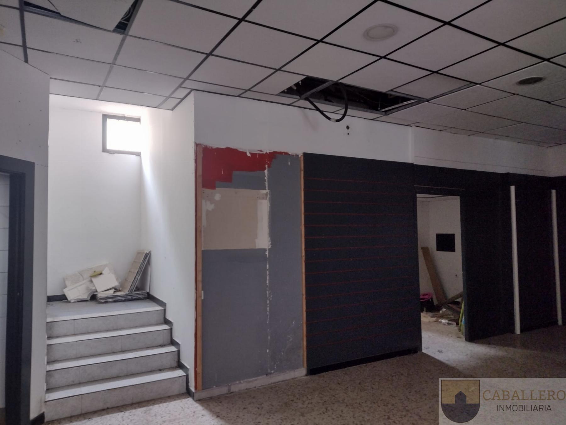 Venta de local en Murcia