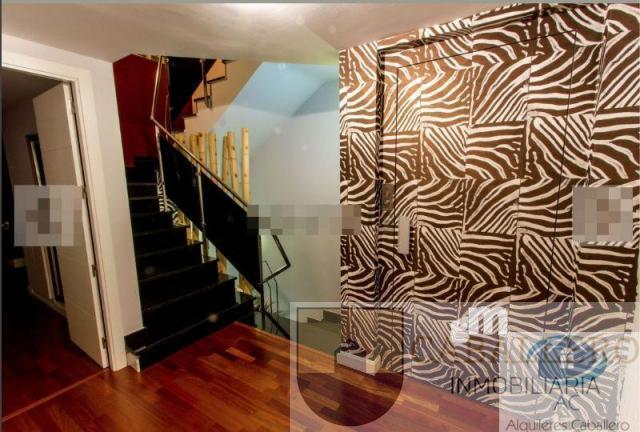For sale of chalet in Murcia