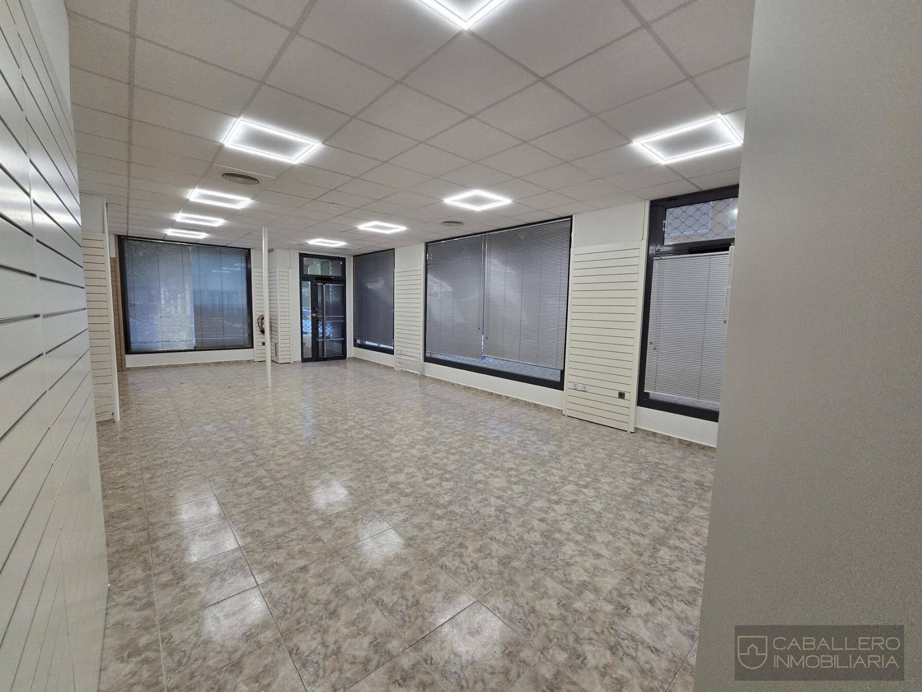 Venta de local en Murcia