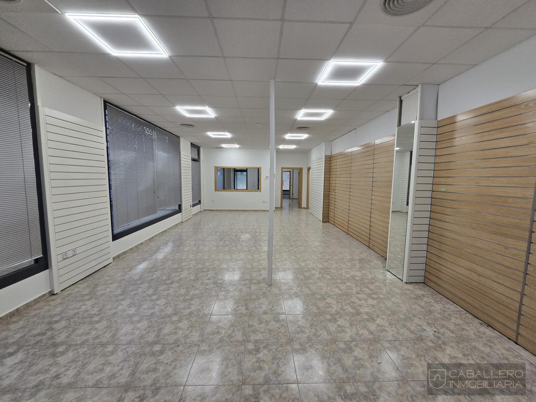 Venta de local en Murcia