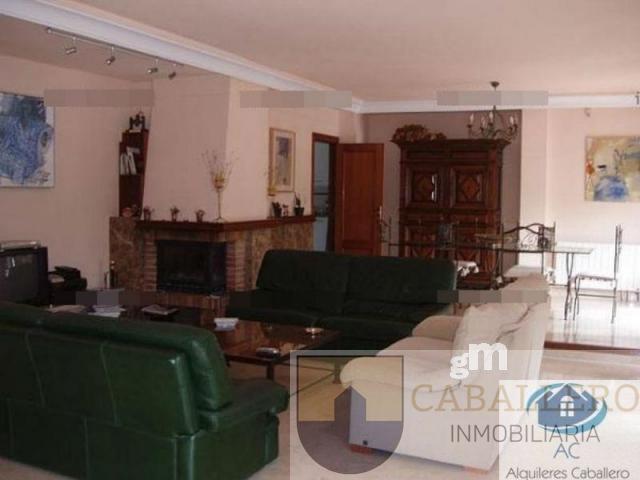 For sale of chalet in Murcia