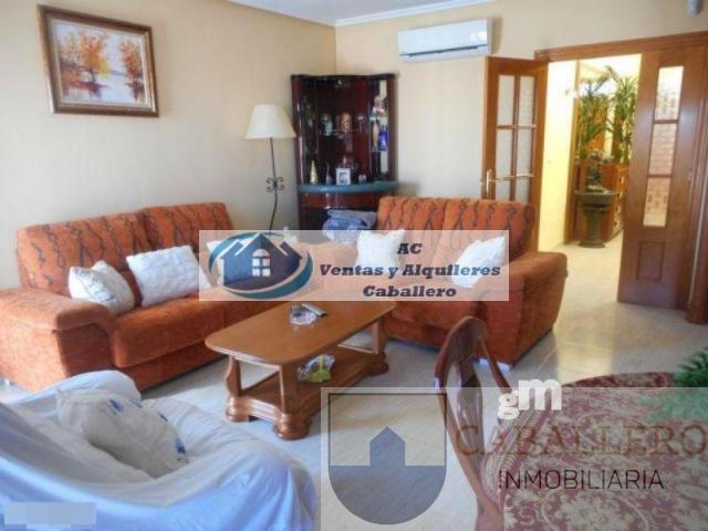 For sale of chalet in Murcia