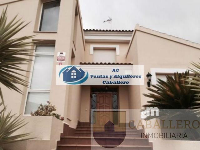 For sale of chalet in Murcia