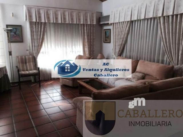 For sale of chalet in Murcia