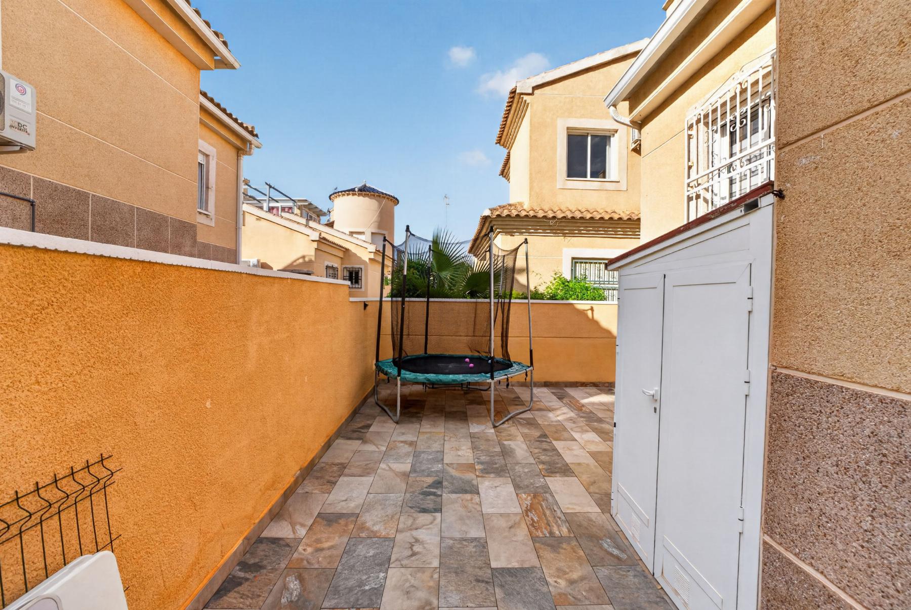 Venta de chalet en Orihuela Costa