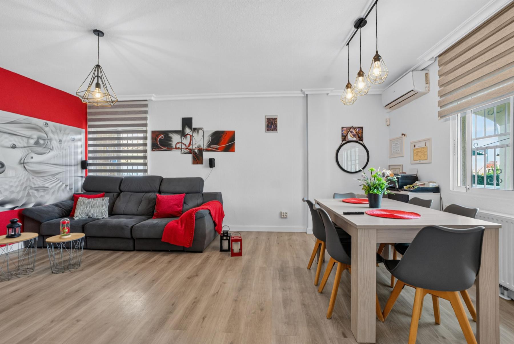 Venta de chalet en Orihuela Costa
