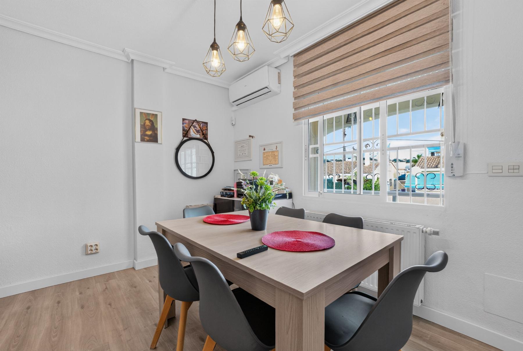 Venta de chalet en Orihuela Costa