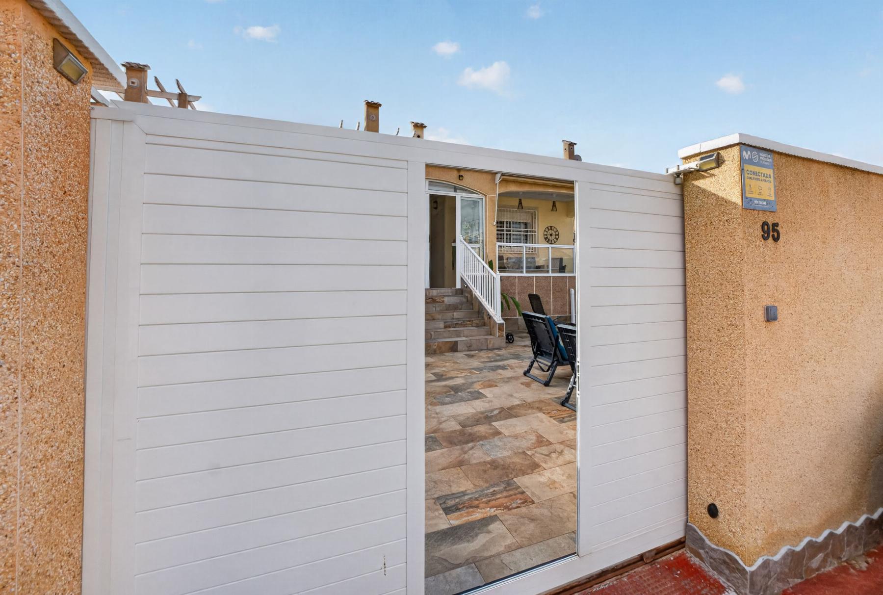 Venta de chalet en Orihuela Costa