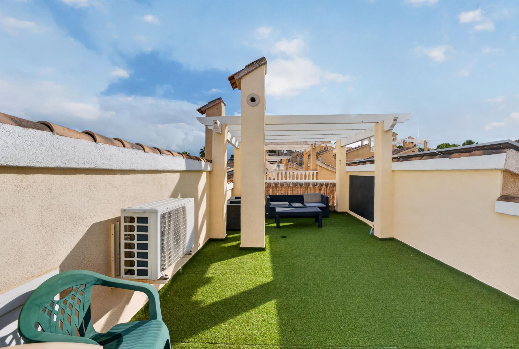 Venta de chalet en Orihuela Costa