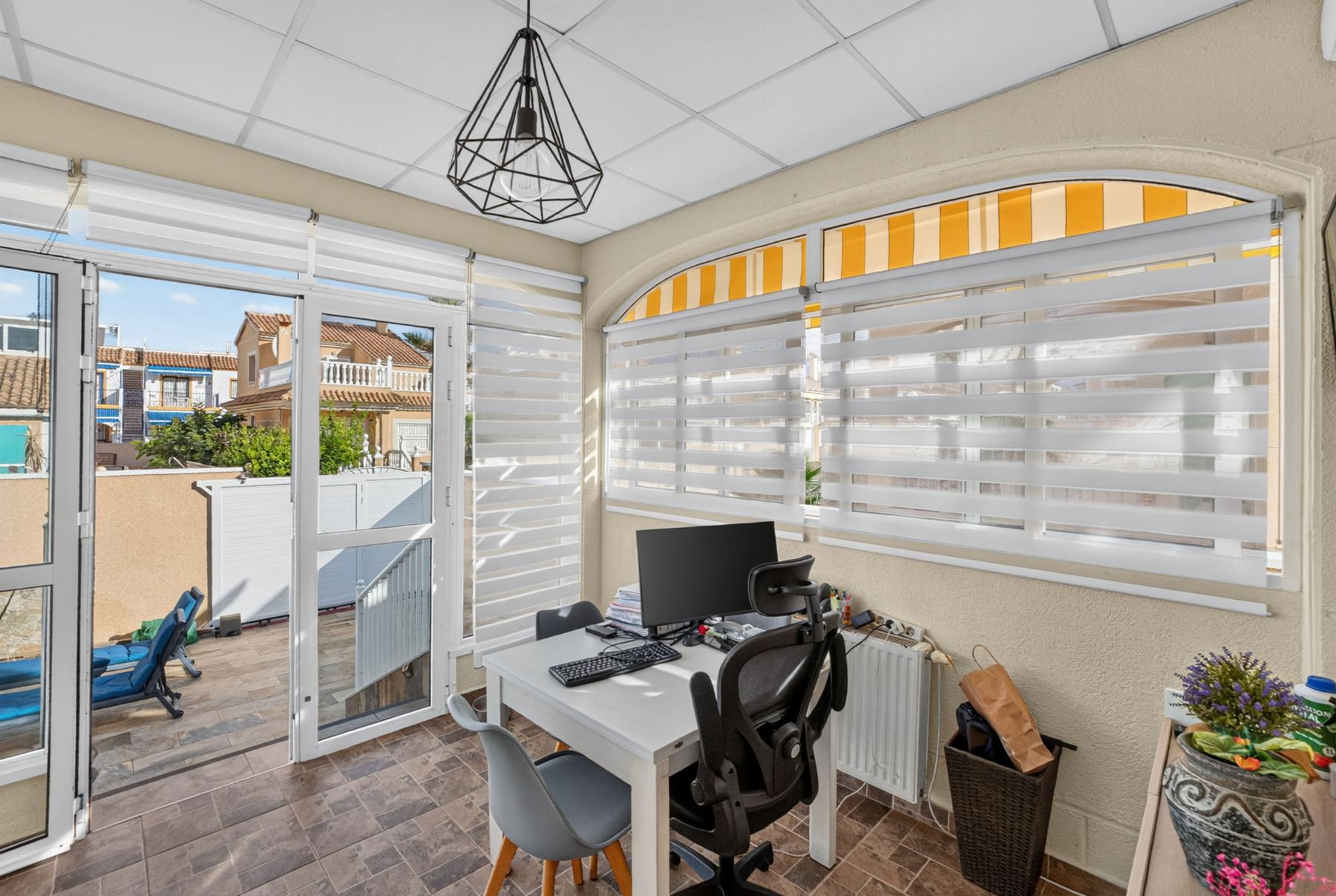 Venta de chalet en Orihuela Costa