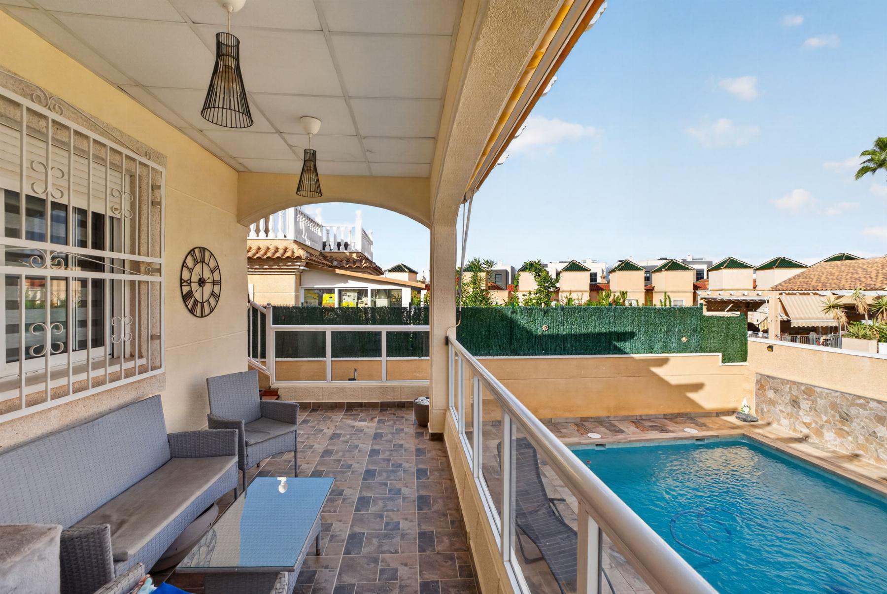 Venta de chalet en Orihuela Costa