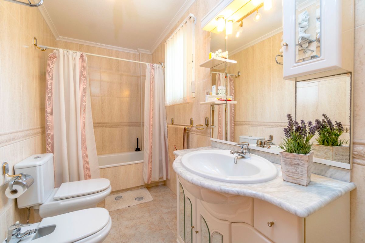 For sale of chalet in Orihuela Costa