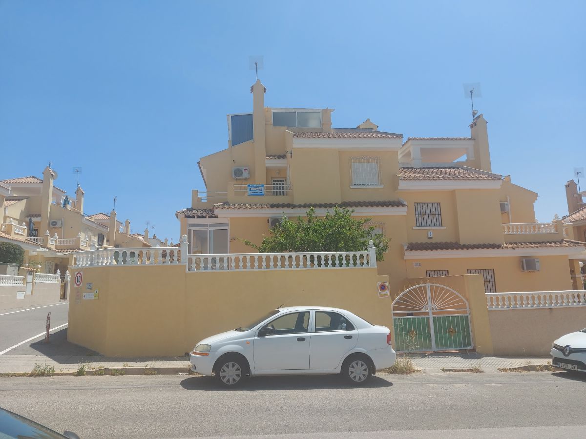 For sale of chalet in Orihuela Costa