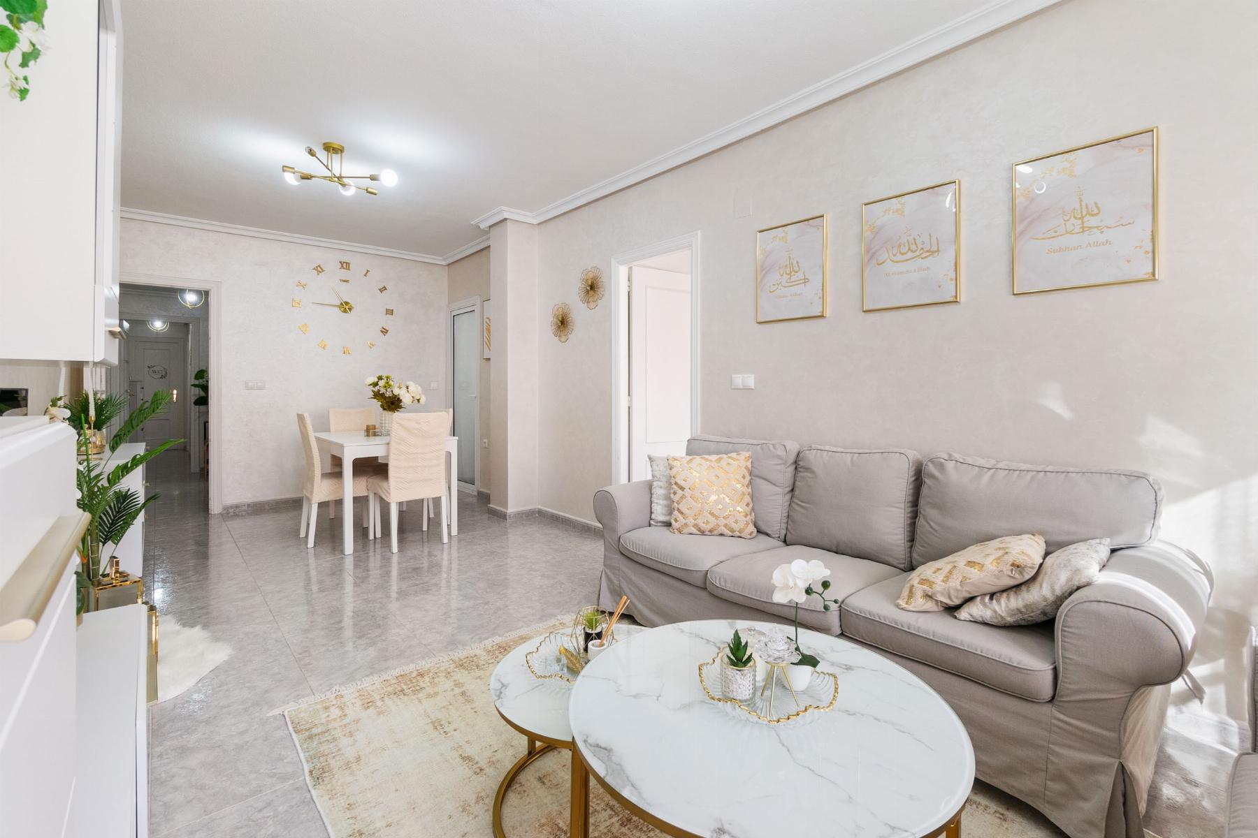 For sale of apartment in Los Montesinos