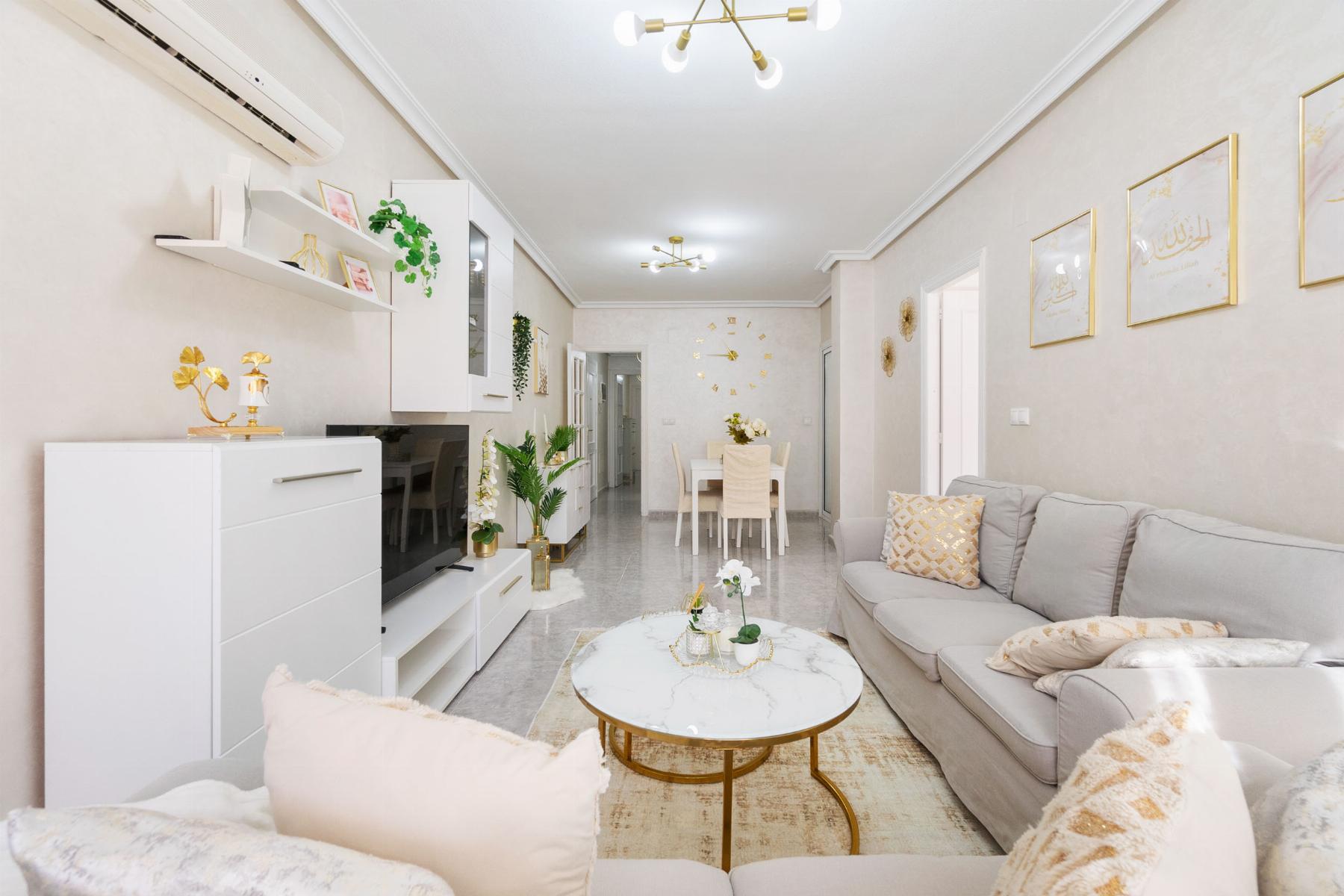 For sale of apartment in Los Montesinos