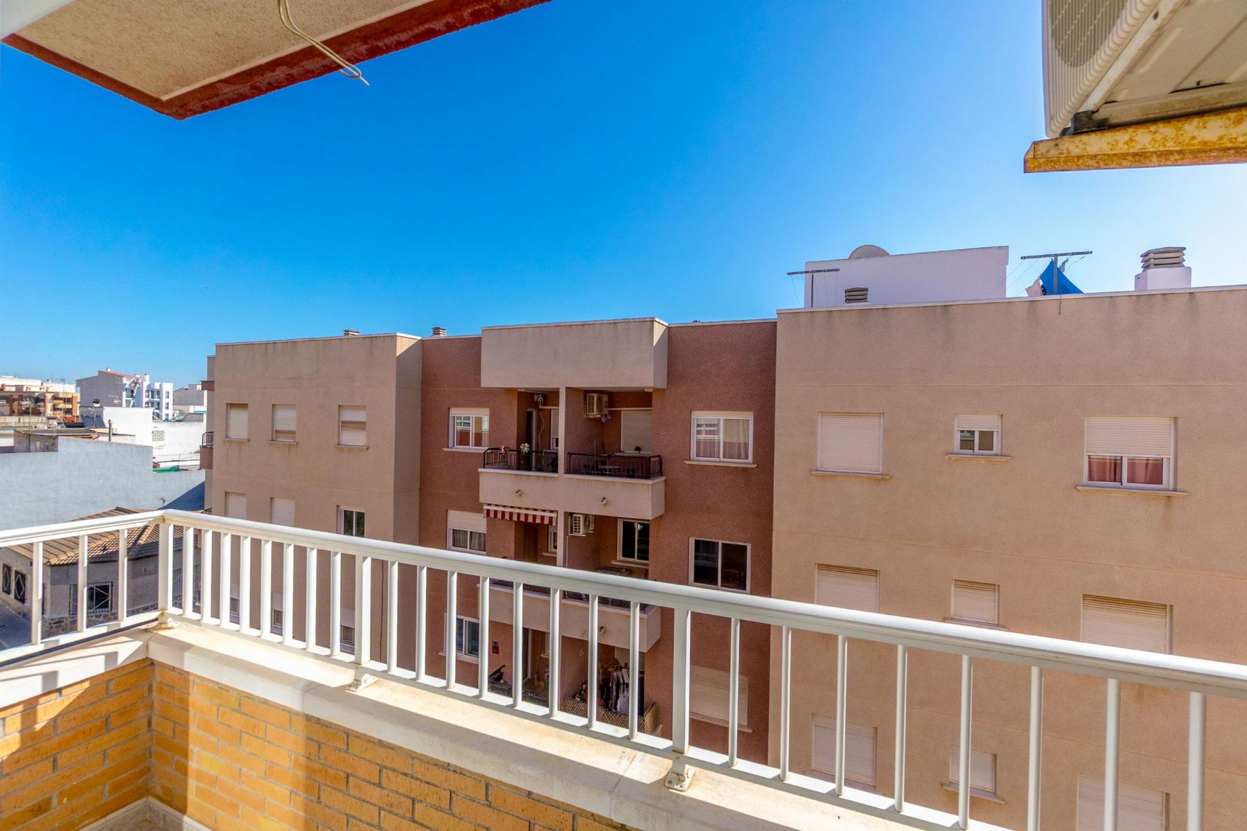 For sale of apartment in Los Montesinos