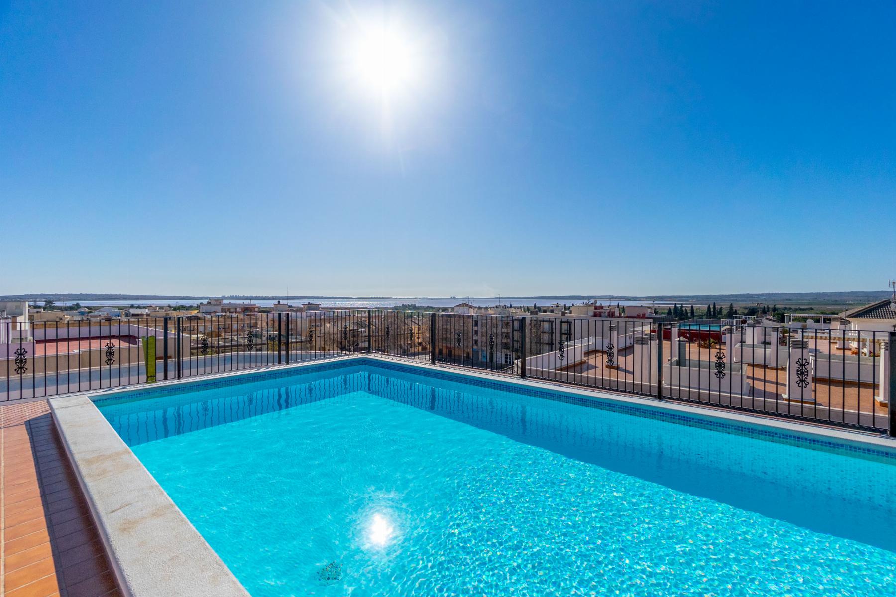 For sale of apartment in Los Montesinos