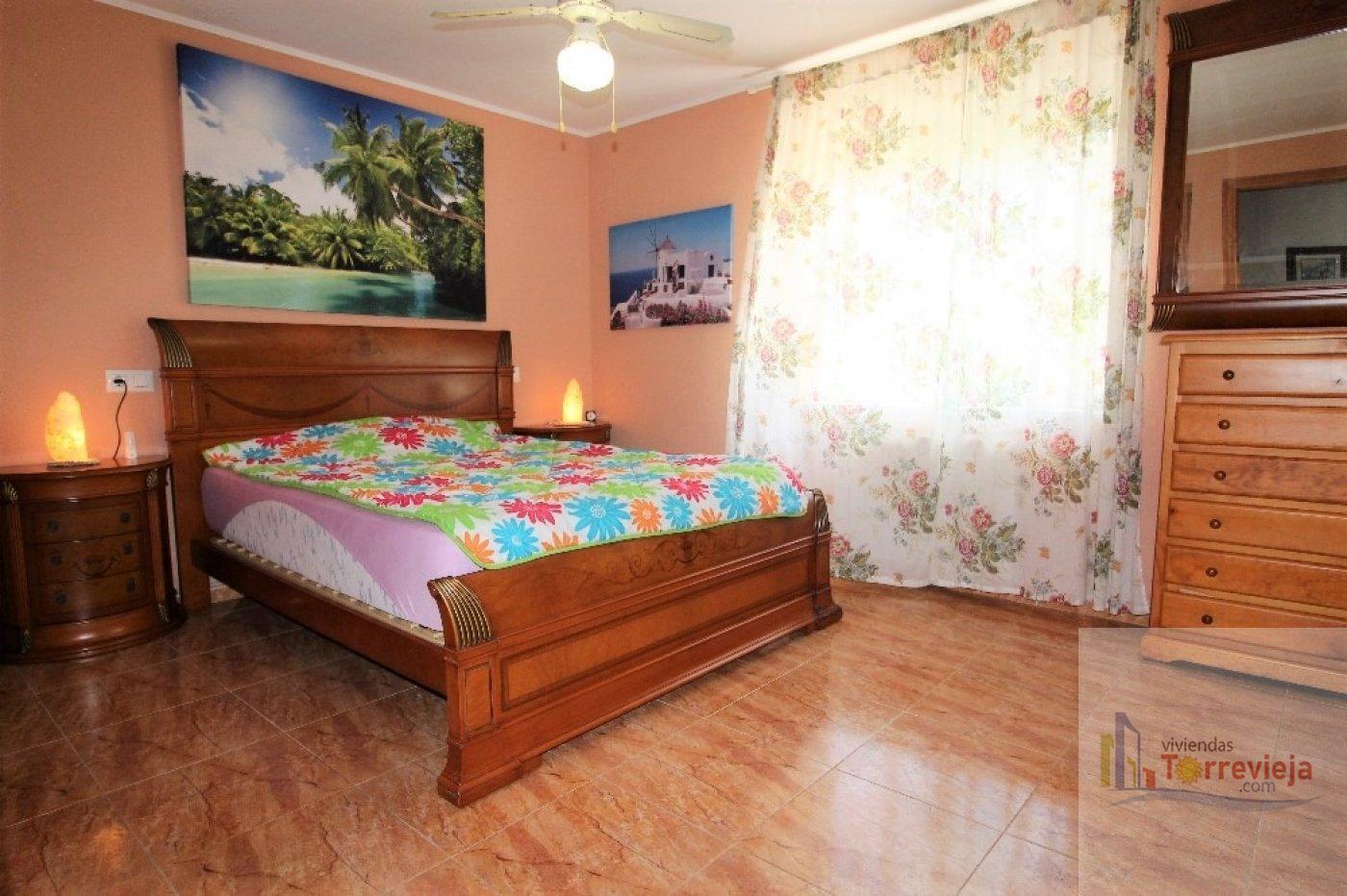 Venta de chalet en Torrevieja