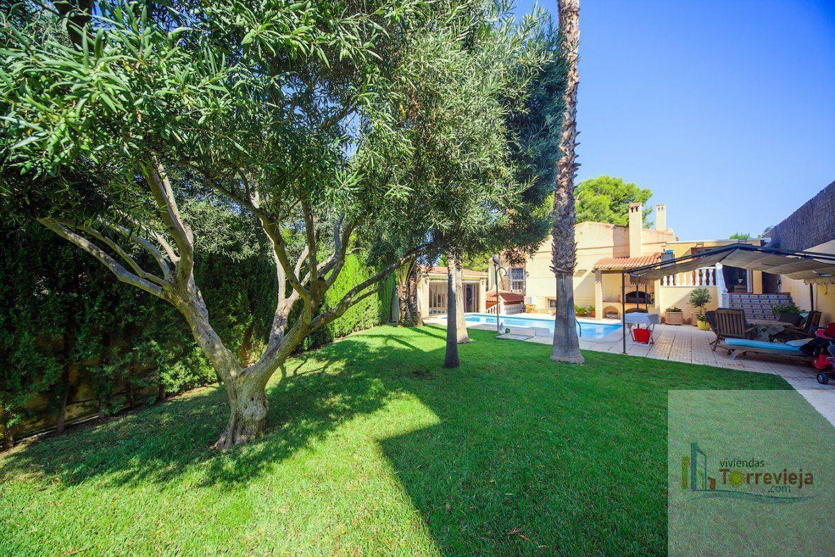 Venta de chalet en Torrevieja