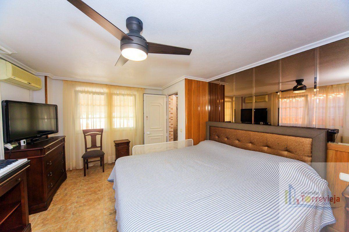 Venta de chalet en Torrevieja