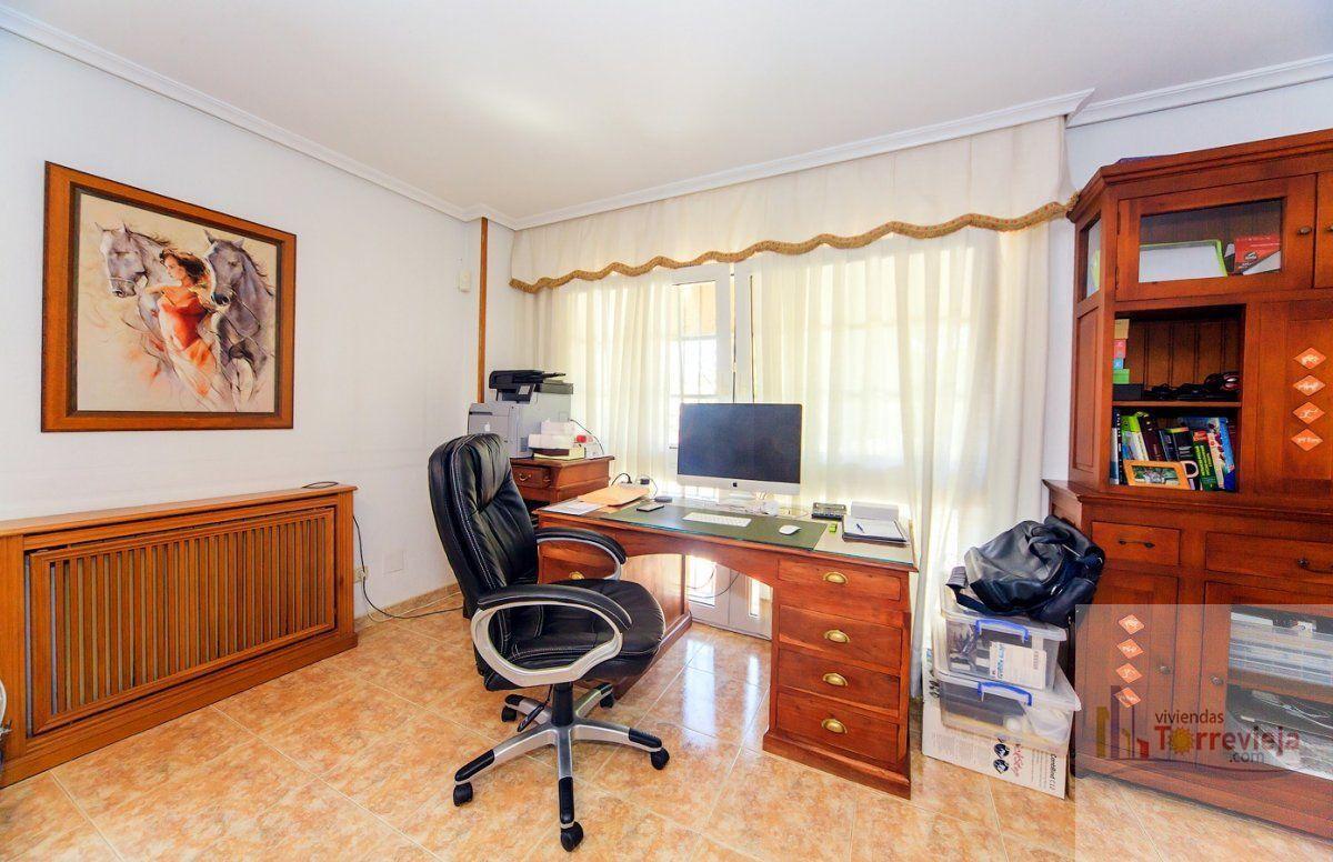 Venta de chalet en Torrevieja