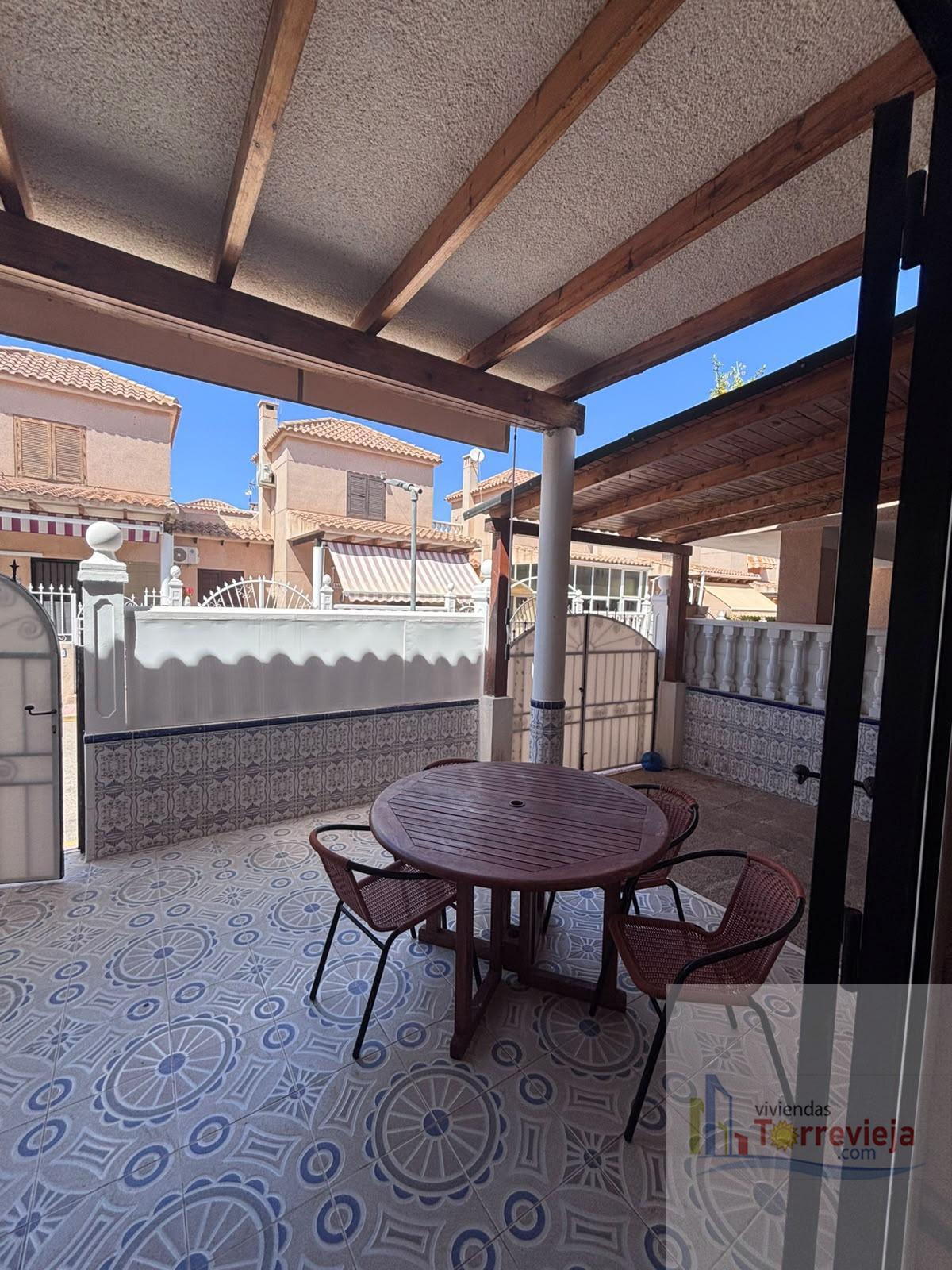 Alquiler de chalet en Torrevieja