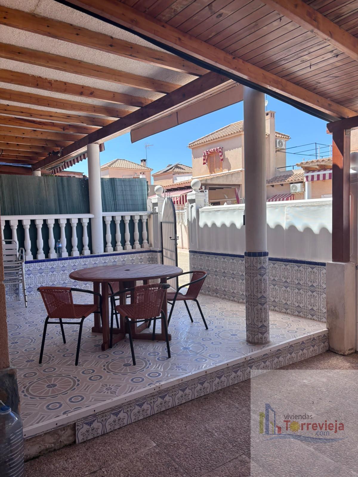 Alquiler de chalet en Torrevieja