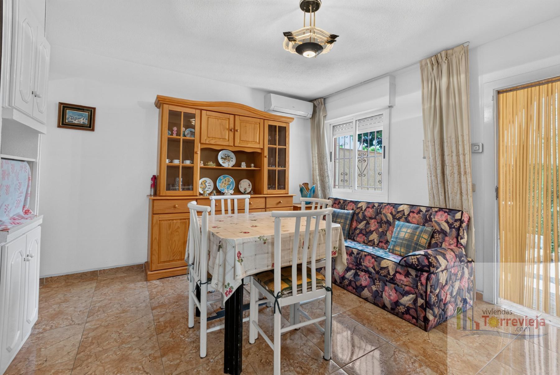 Venta de chalet en Torrevieja