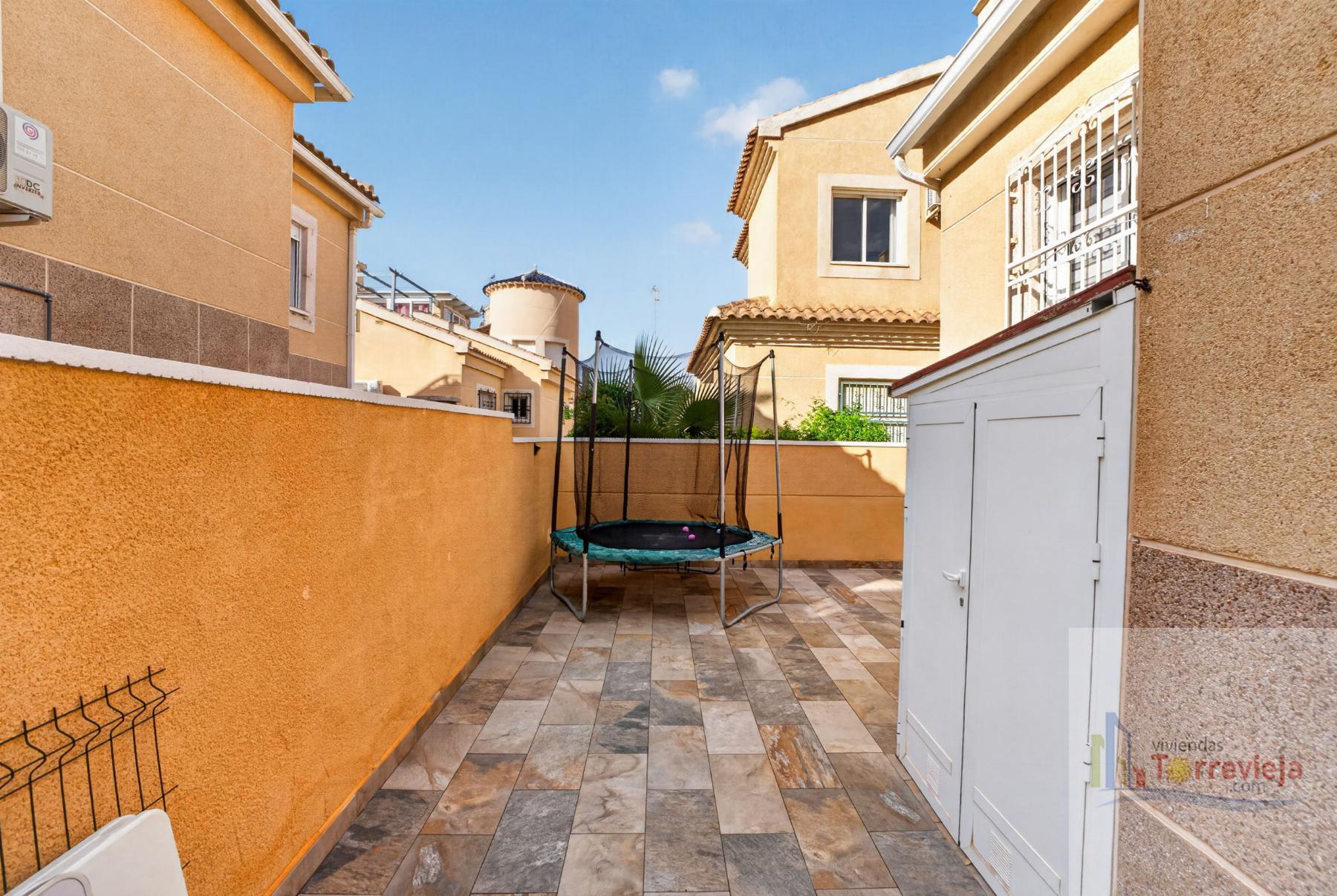 Venta de chalet en Orihuela Costa