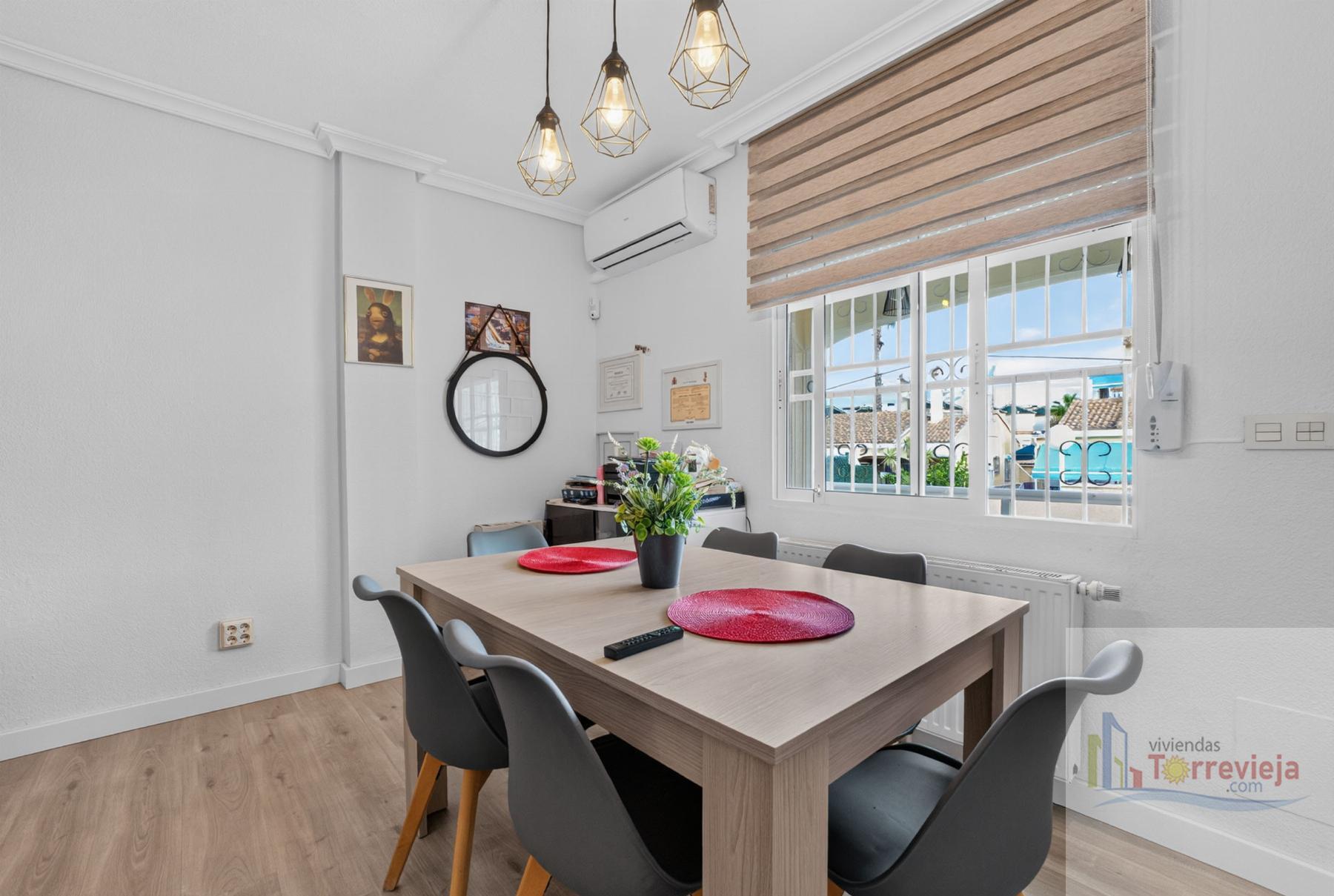 Venta de chalet en Orihuela Costa