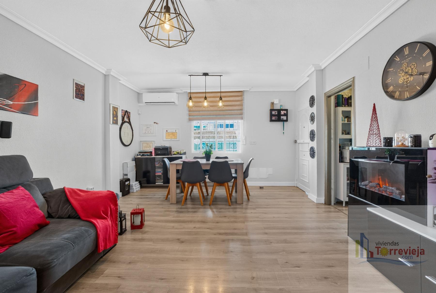 Venta de chalet en Orihuela Costa