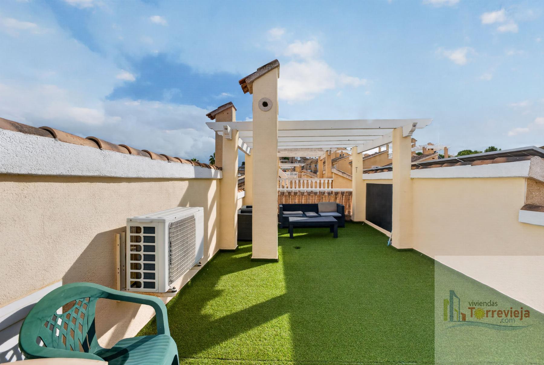 Venta de chalet en Orihuela Costa