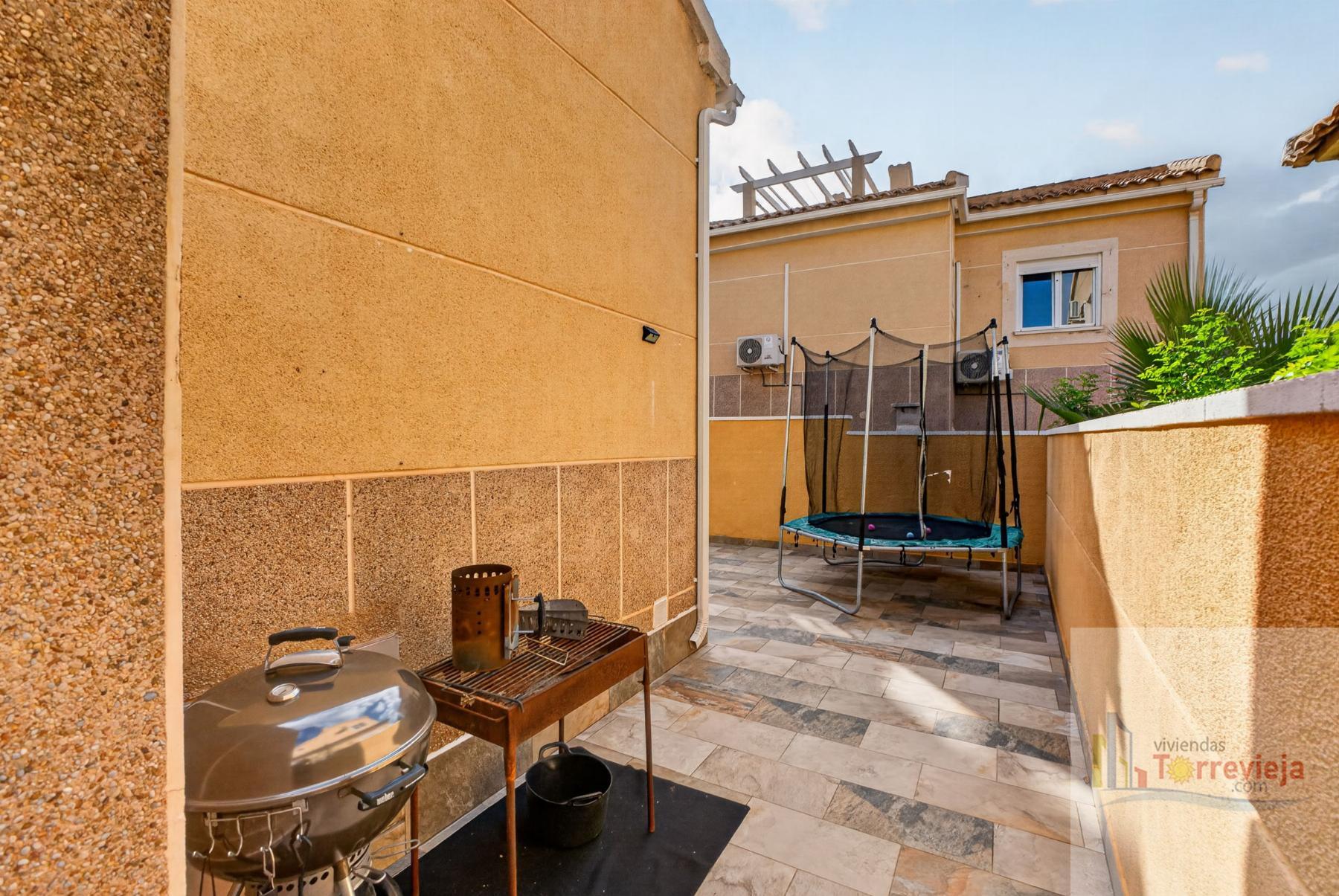 Venta de chalet en Orihuela Costa