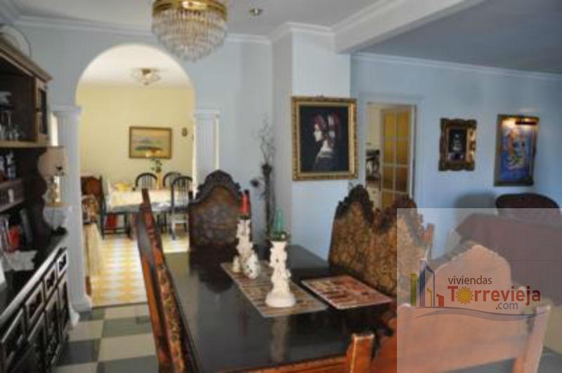 For sale of chalet in Torrevieja